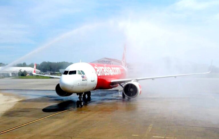 Tourists arriving from China to Sabah picking up