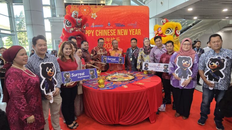 Festive atmosphere at KKIA, Tawau Airport