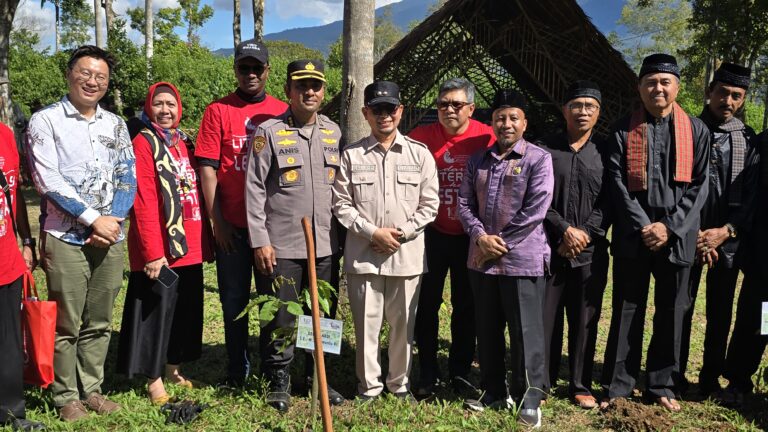 1,000 trees planted for a greener Bukittinggi