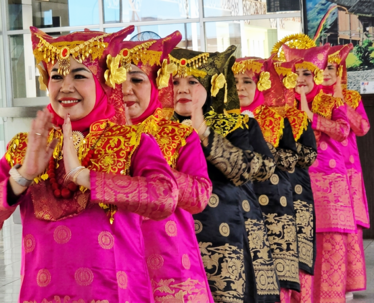 International delegates gather for Jam Gadang’s 100th anniversary